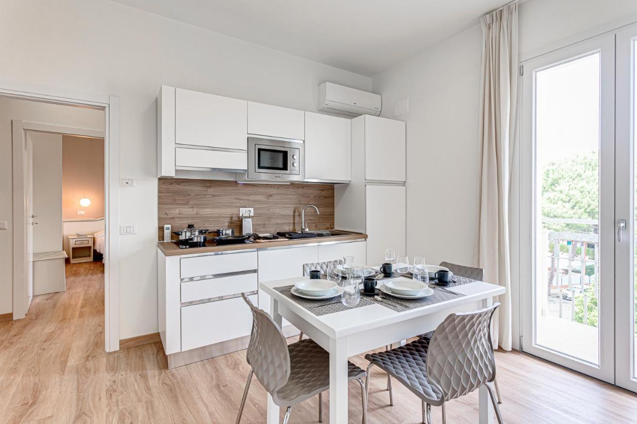 Hotel Schiller Cervia Bagian luar foto