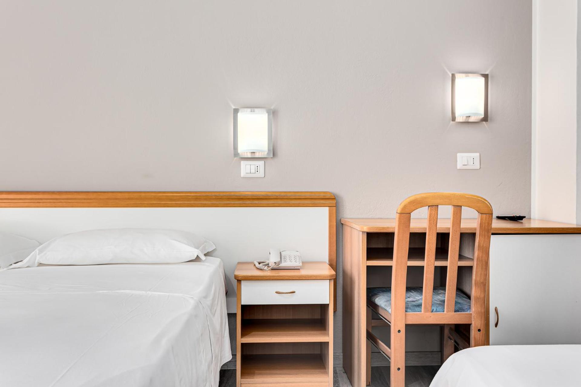 Hotel Schiller Cervia Bagian luar foto