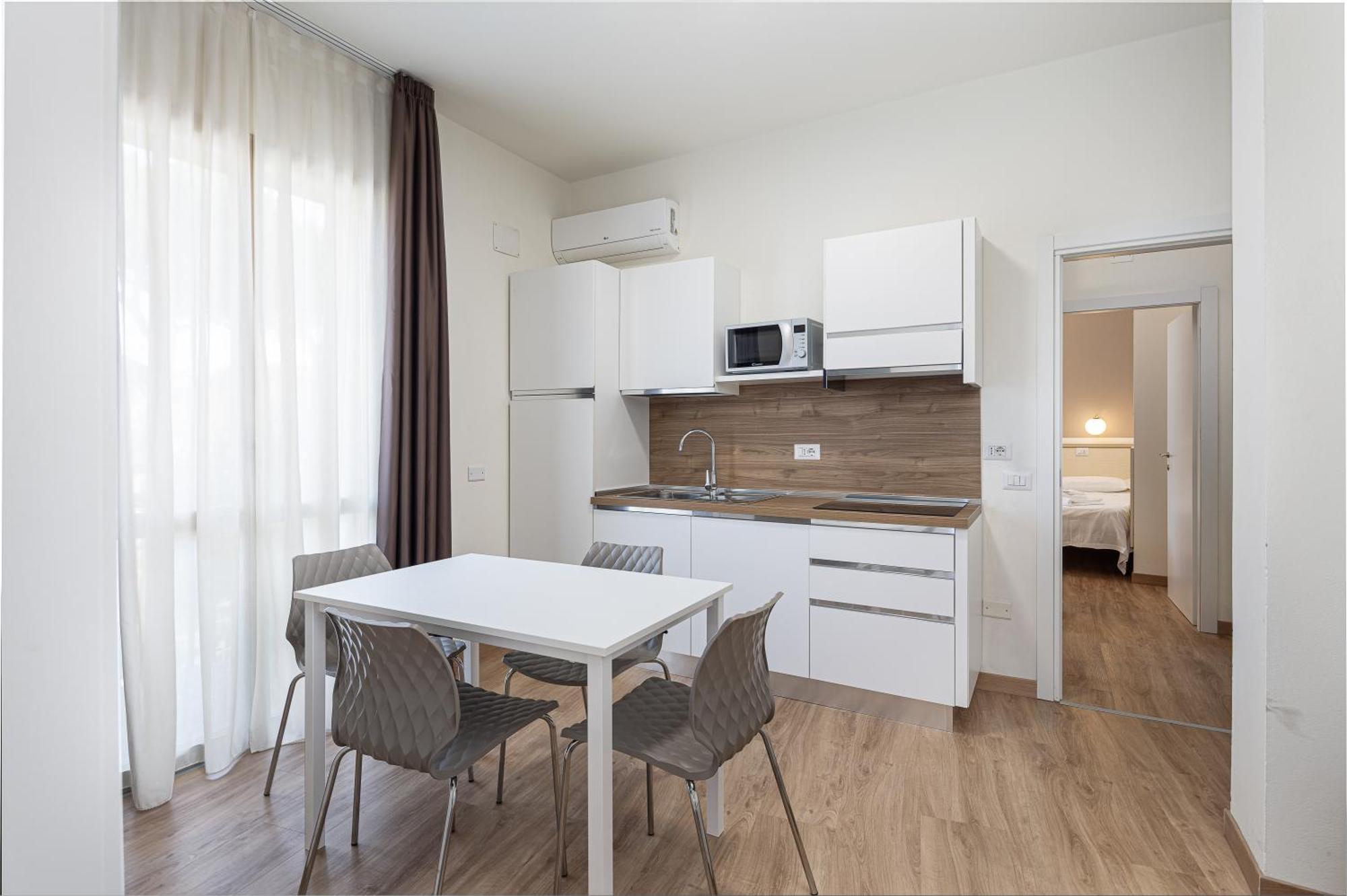 Hotel Schiller Cervia Bagian luar foto