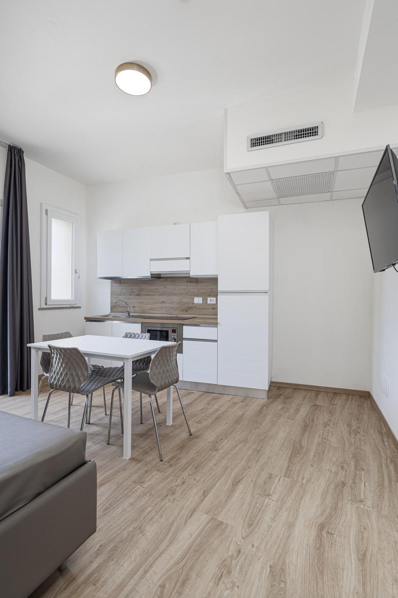 Hotel Schiller Cervia Bagian luar foto