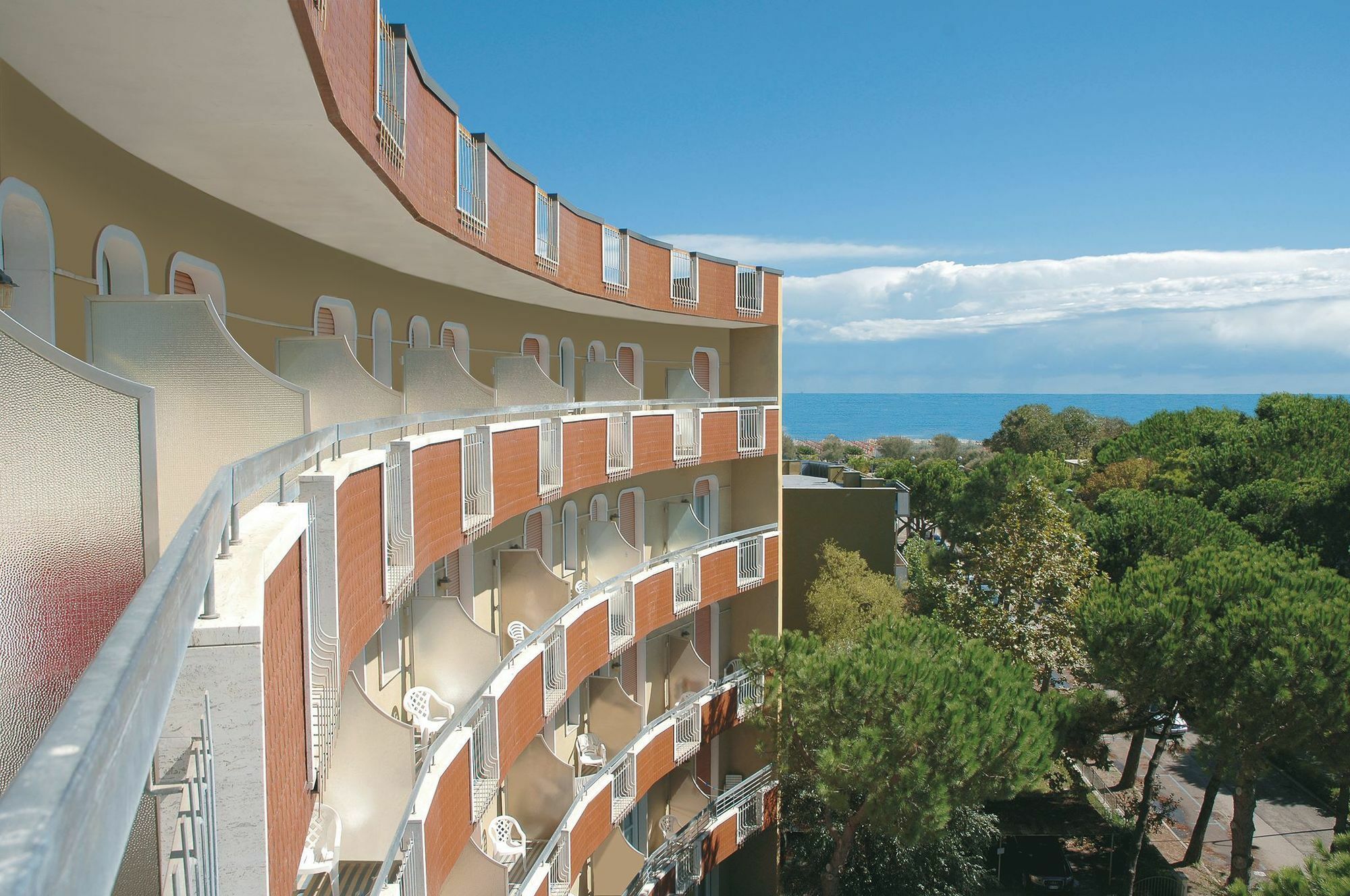 Hotel Schiller Cervia Bagian luar foto